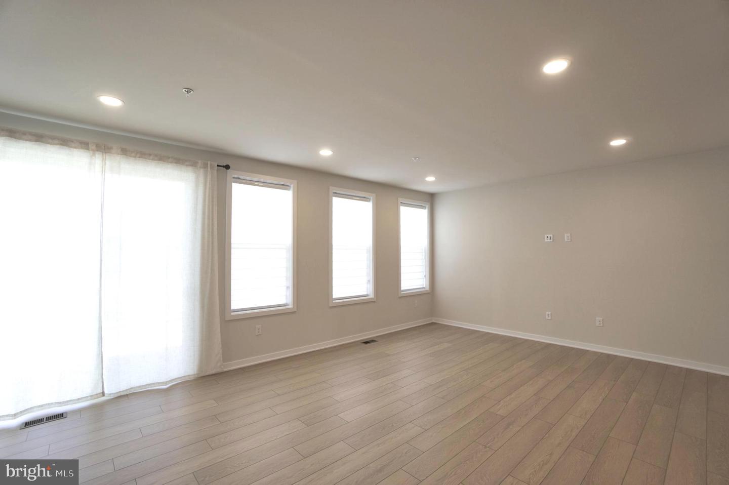 332 Aspen Way Property Photo 13