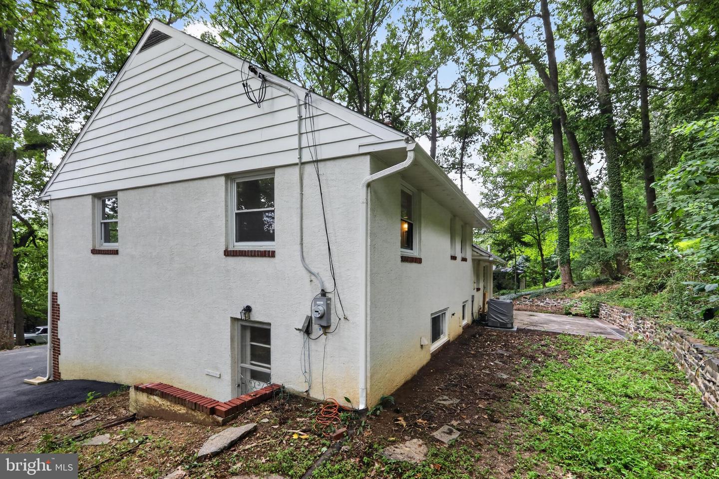 156 Gypsy Ln Property Photo 11