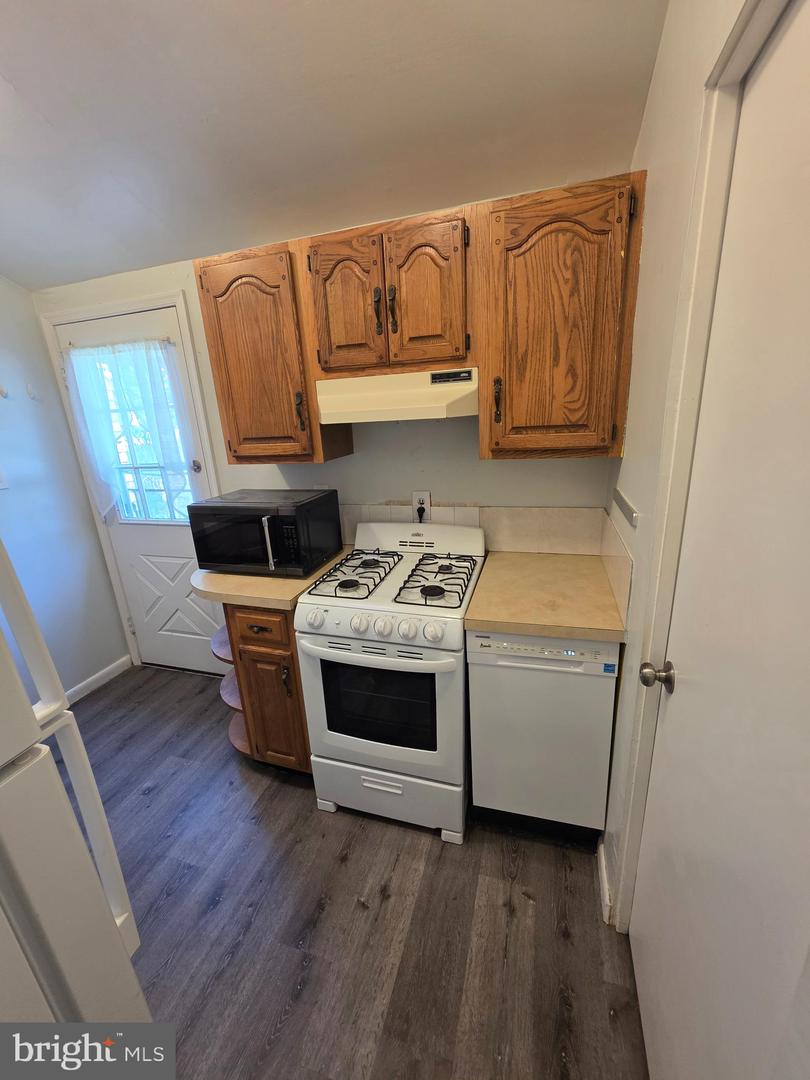 45 Blake Ave Property Photo 15