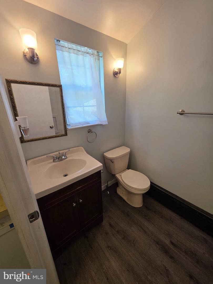 45 Blake Ave Property Photo 21