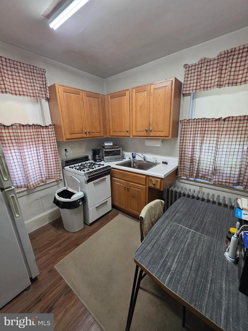45 Blake Ave Property Photo 36
