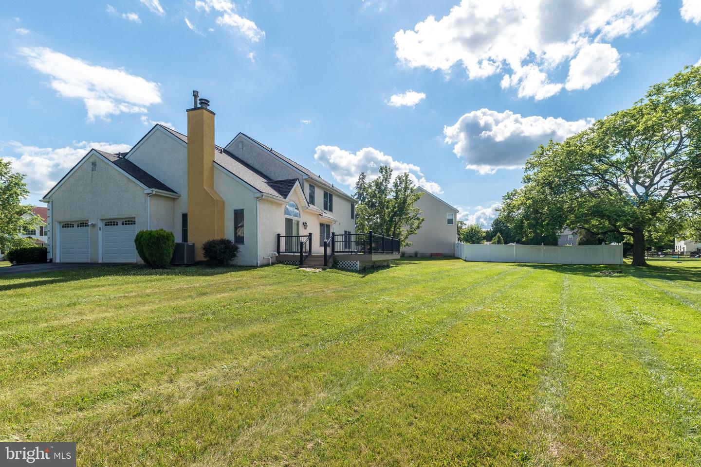 1 Crestwood Ct Property Photo 7