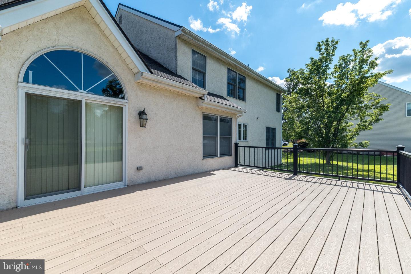 1 Crestwood Ct Property Photo 37