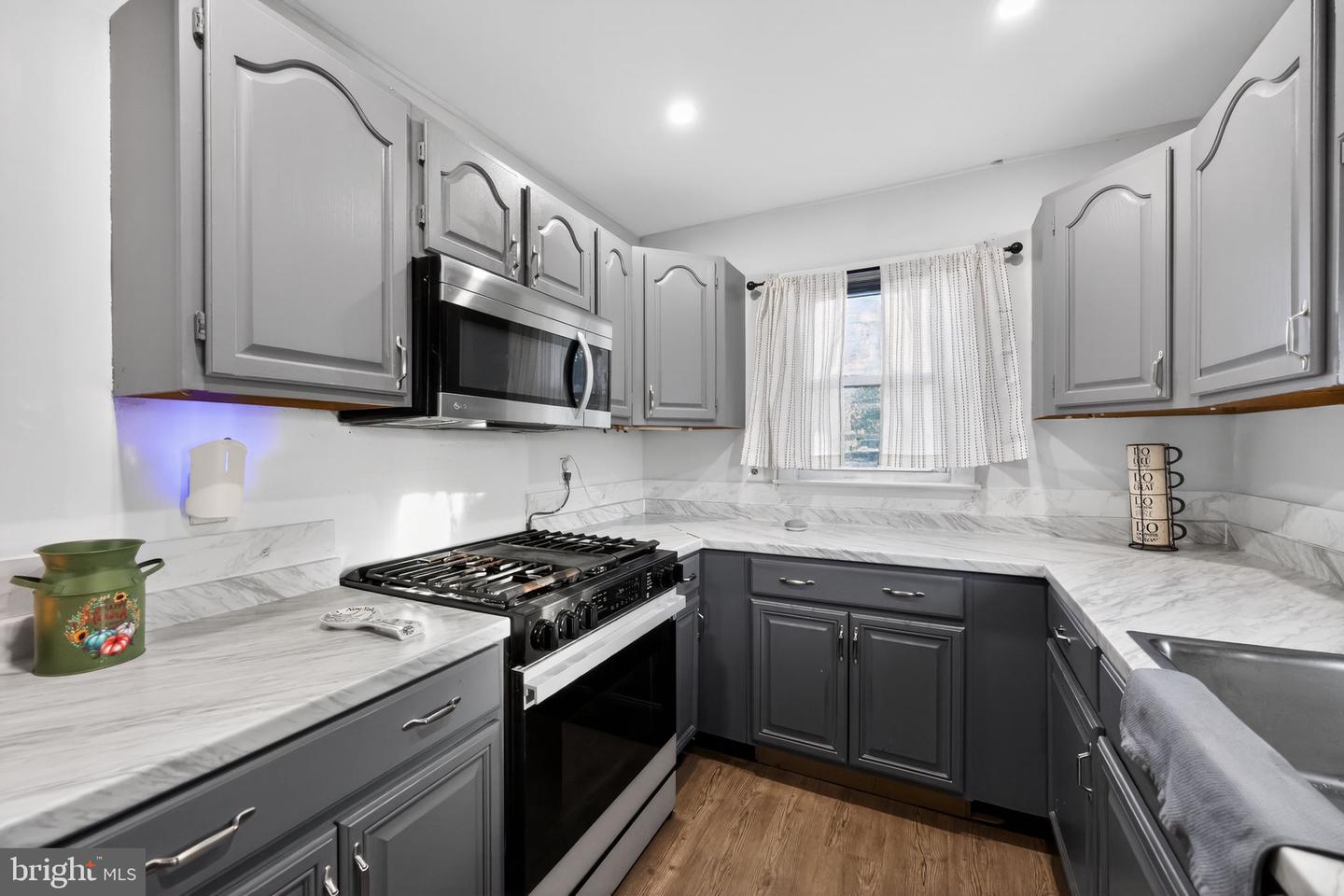 550 Penn Ave Property Photo 8