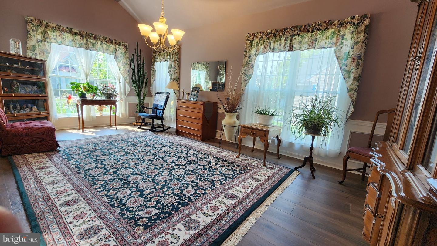 3881 Arbours Ave Property Photo 7