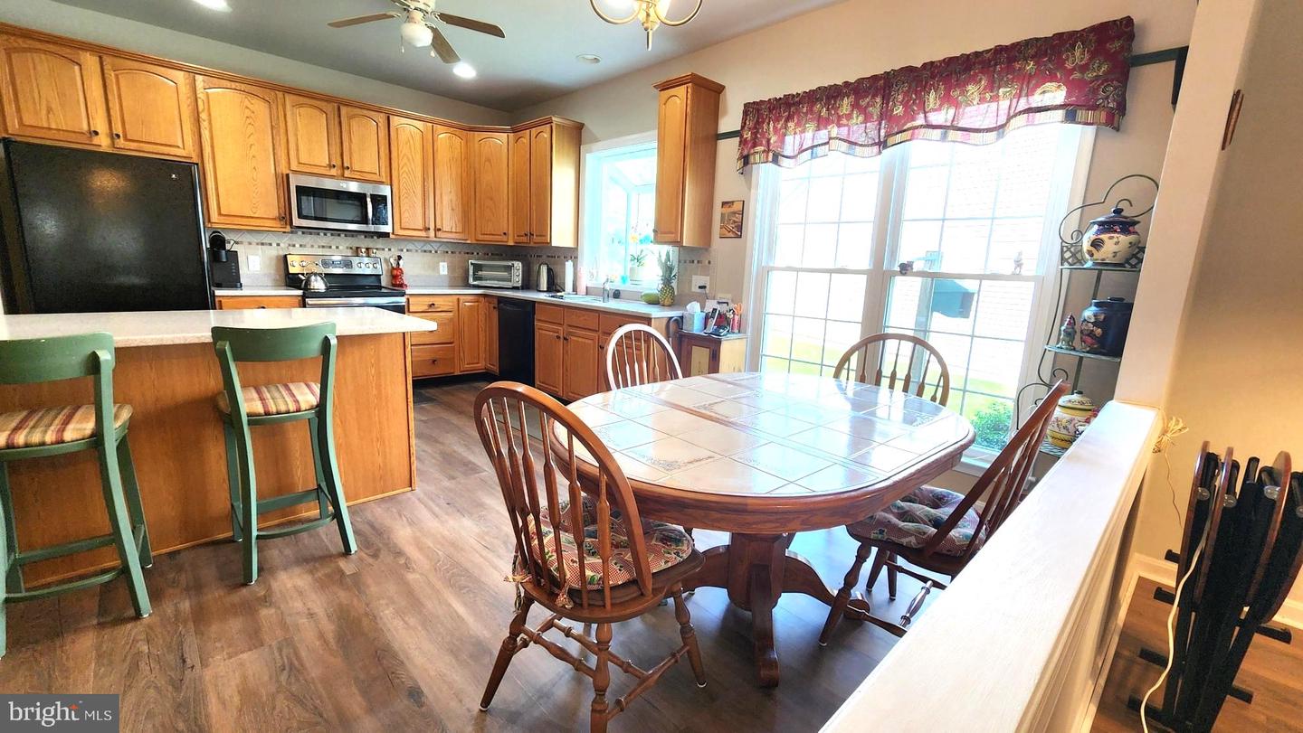 3881 Arbours Ave Property Photo 12