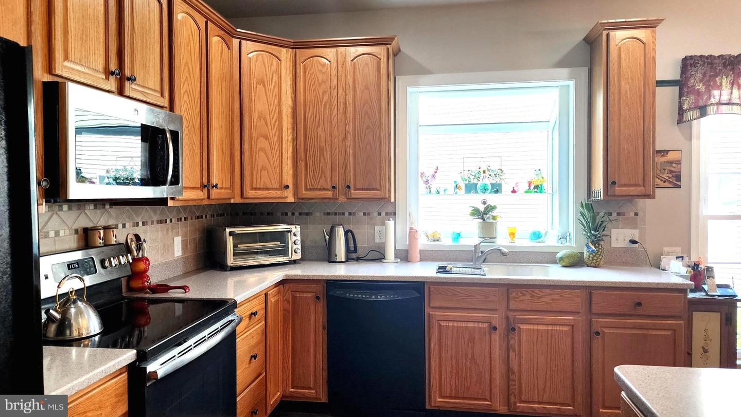 3881 Arbours Ave Property Photo 14
