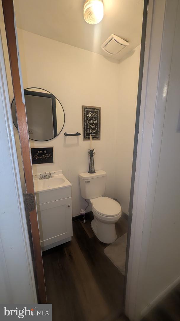 1003 Walnut Ridge Ests Property Photo 3