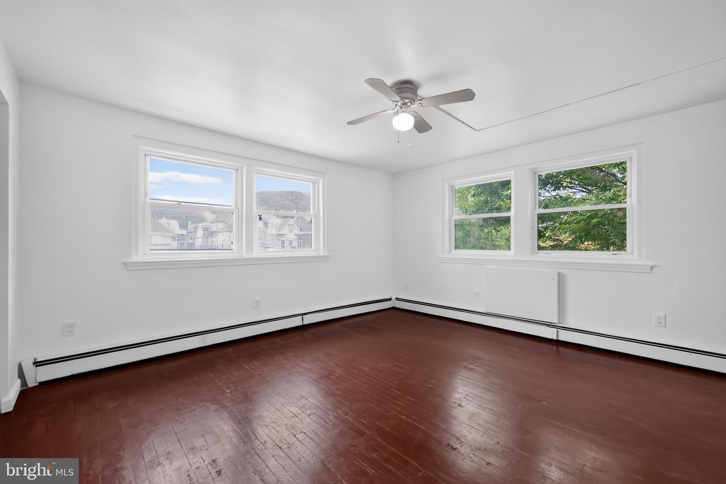 1132 W Main St Property Photo 32