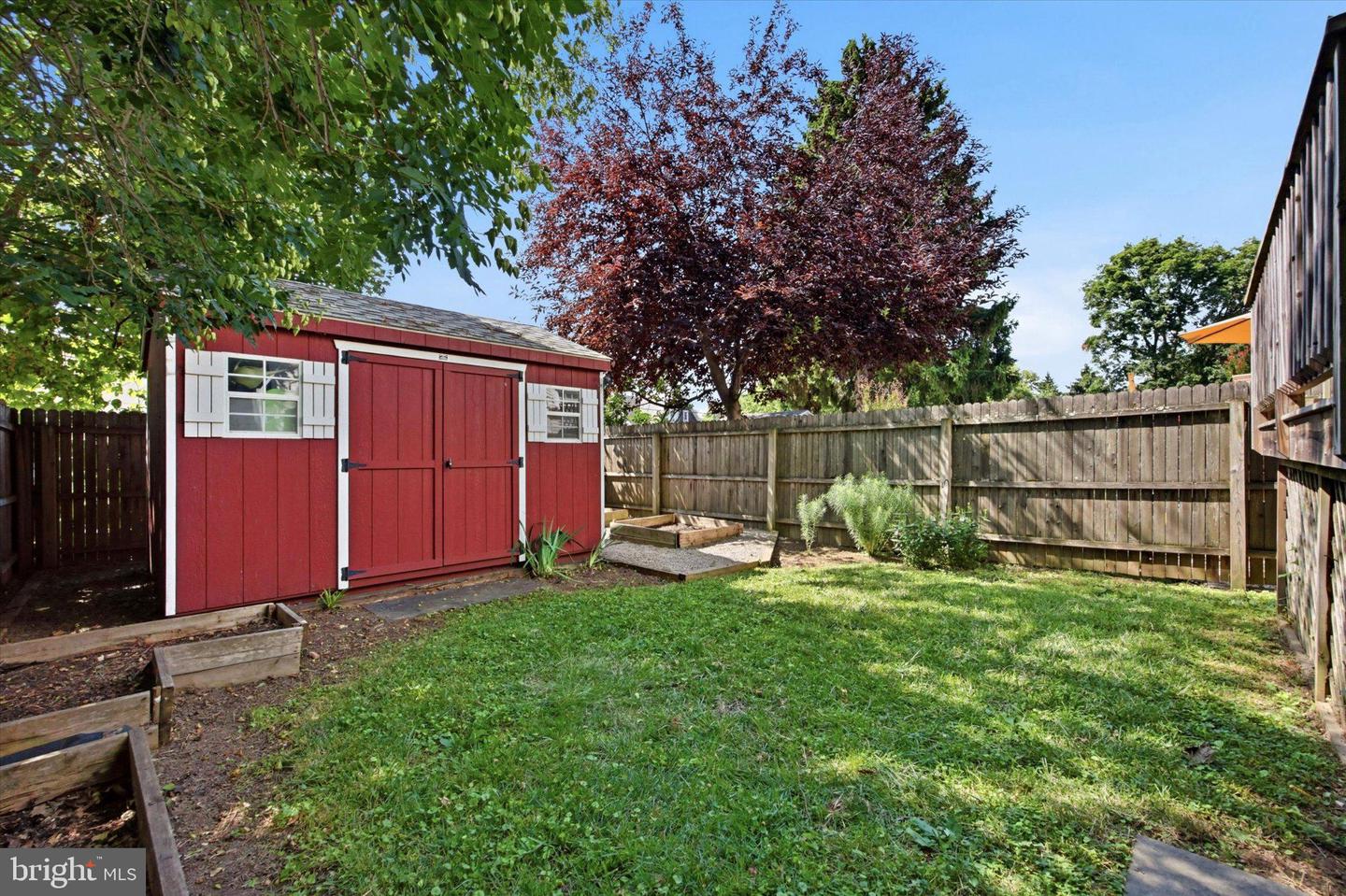 129 Harrison Ave Property Photo 10