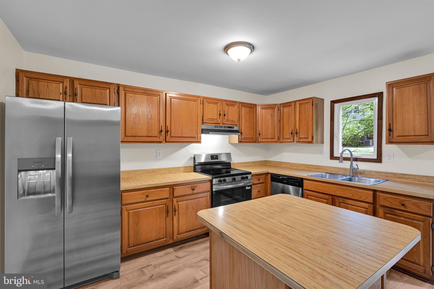 4169 Rittenhouse Ln Property Photo 14