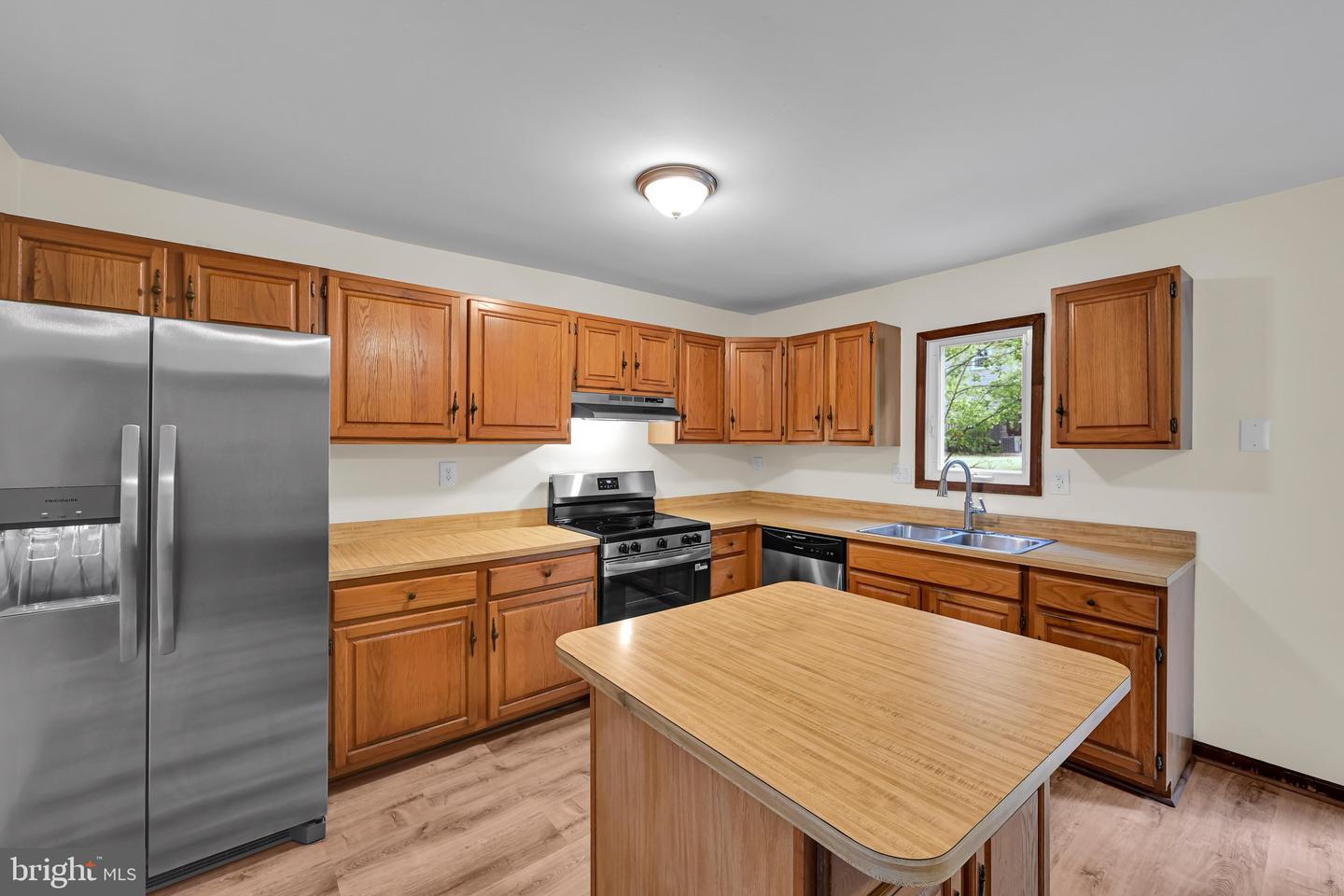 4169 Rittenhouse Ln Property Photo 15