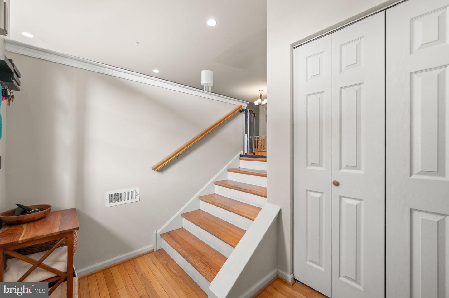 466 Glenn Rose Cir Property Photo 4