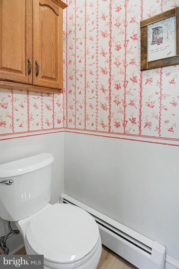 1881 Township Line Rd Property Photo 24
