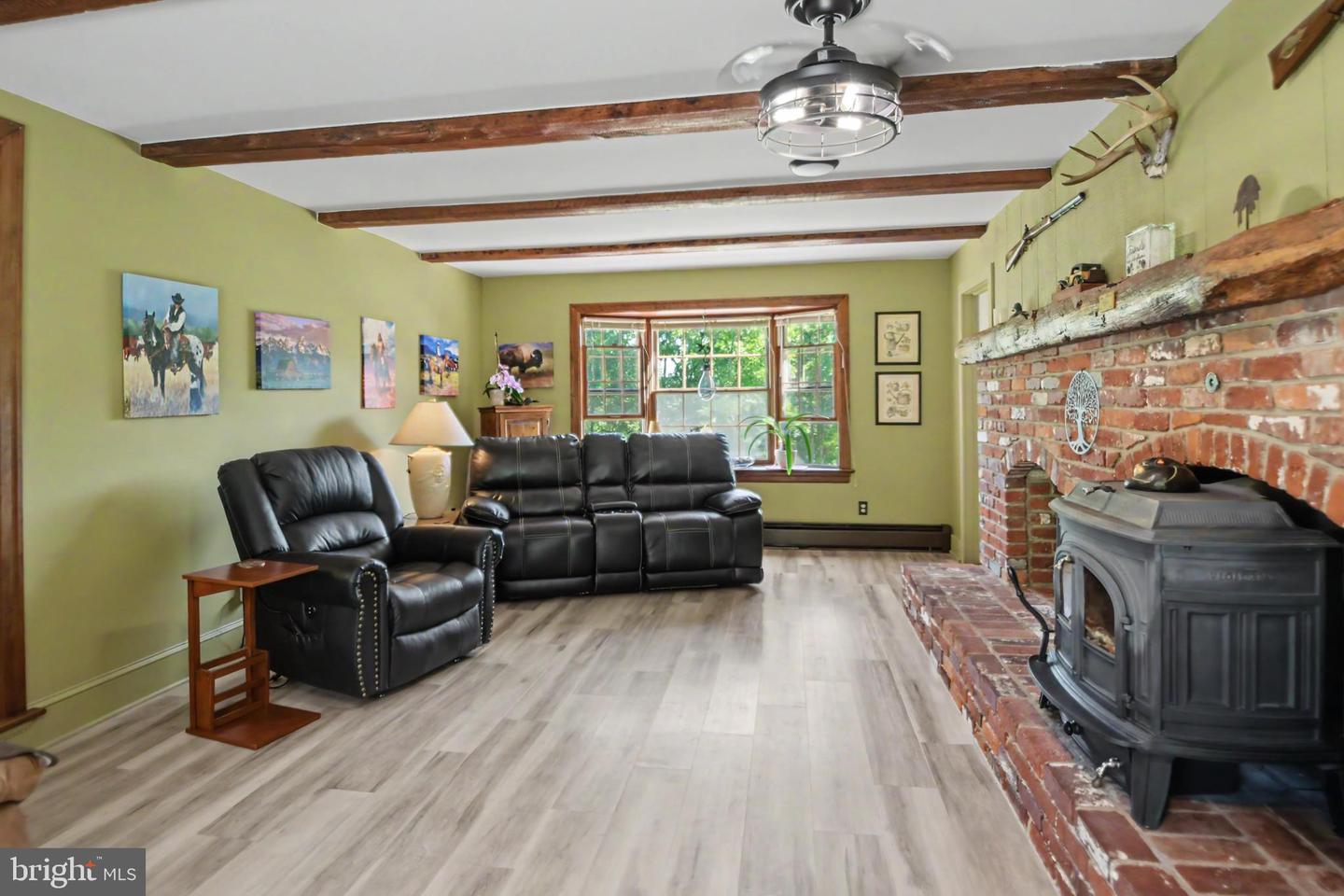 1881 Township Line Rd Property Photo 25