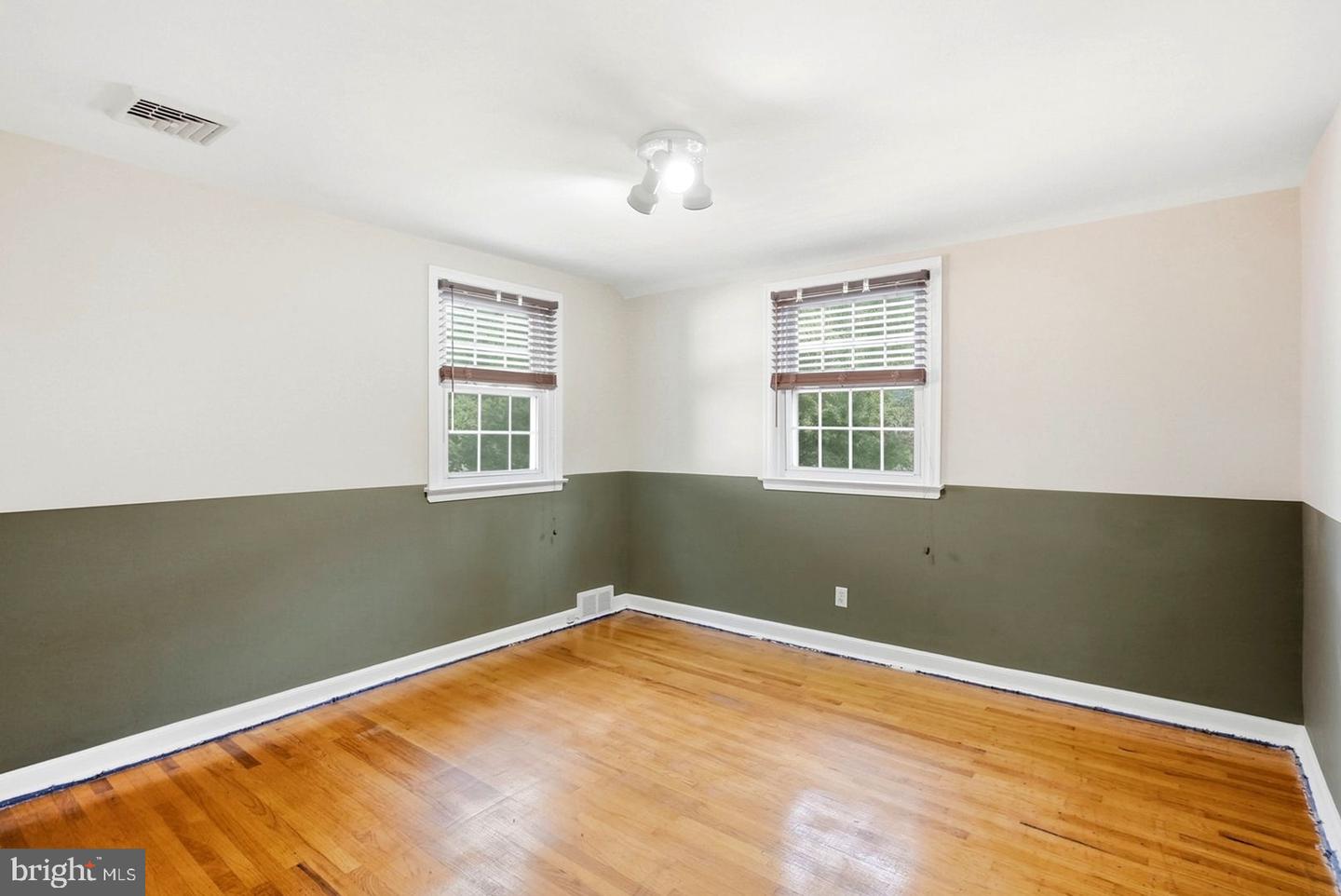 1526 James Rd Property Photo 29