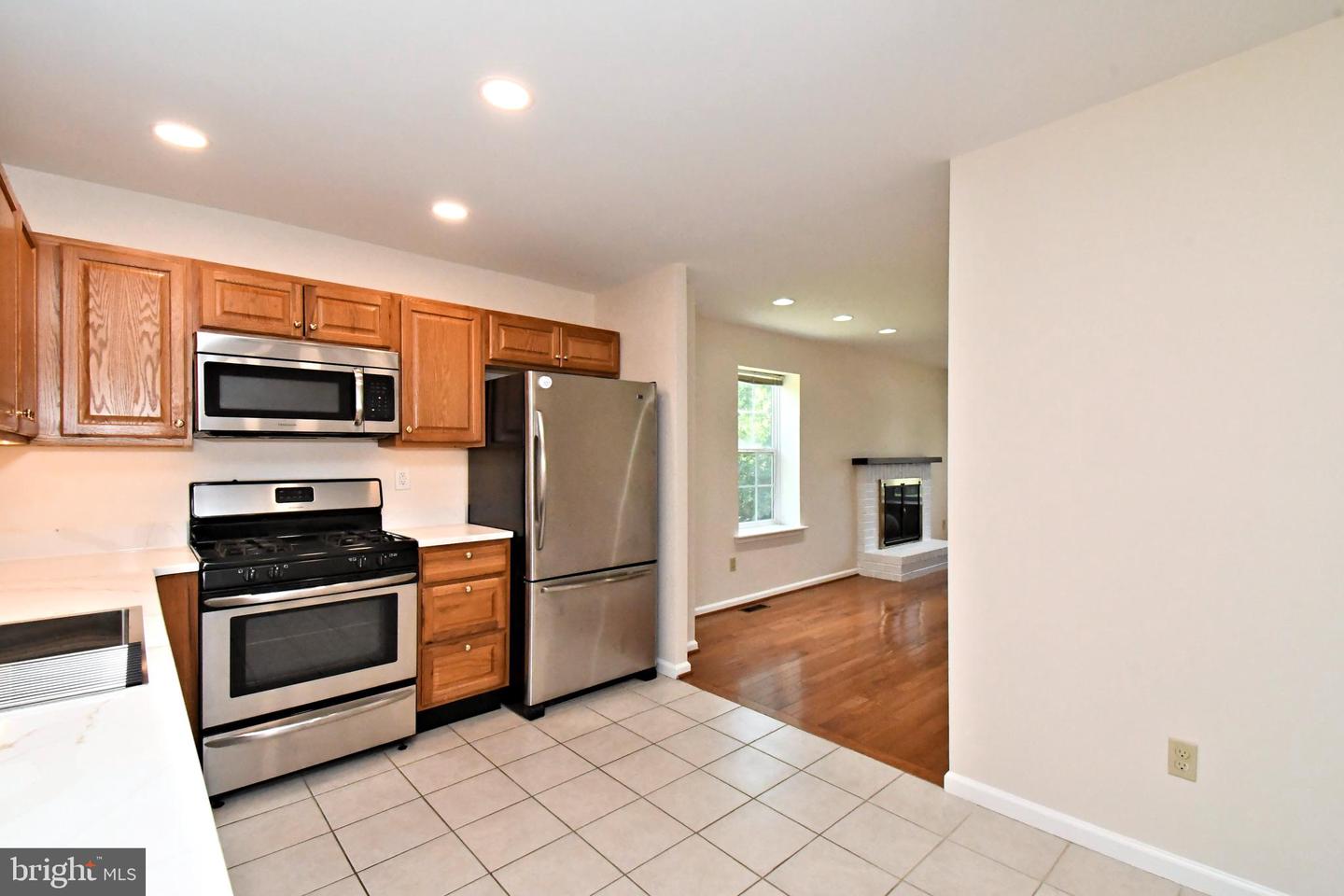 2489 Hillendale Dr Property Photo 15