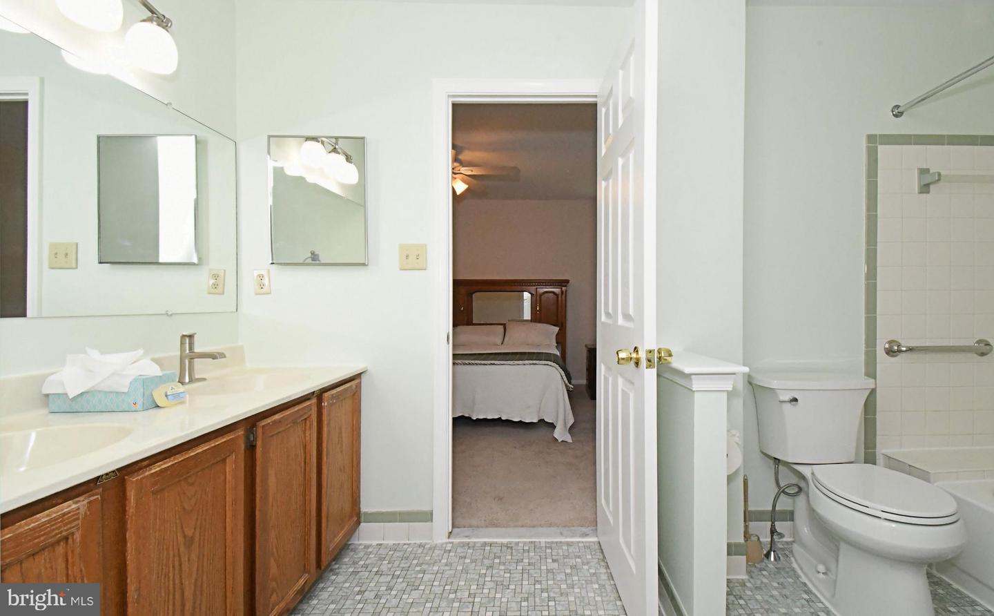 2489 Hillendale Dr Property Photo 32