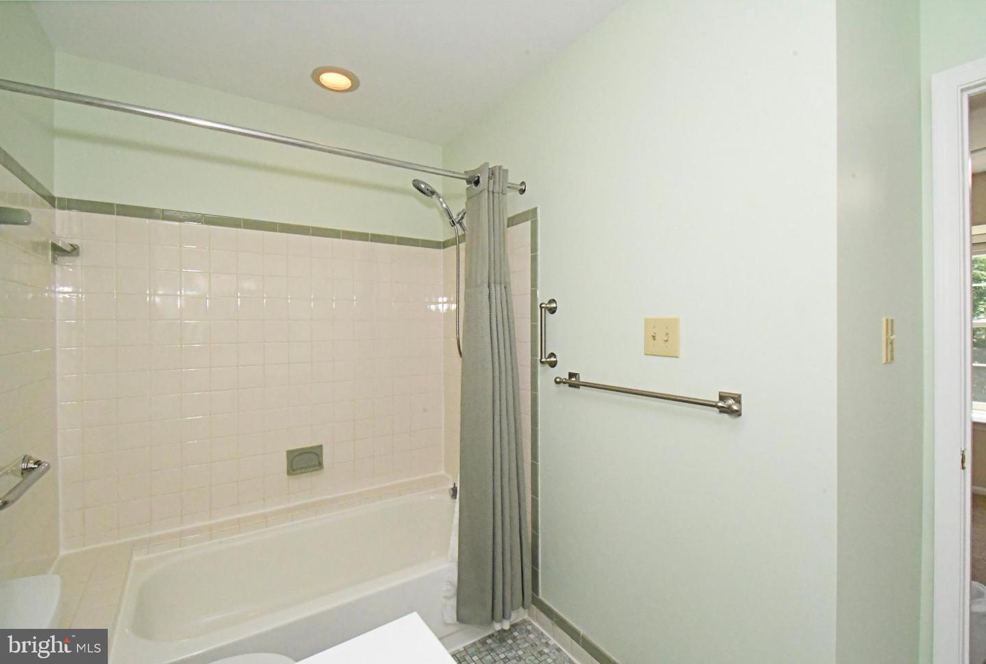 2489 Hillendale Dr Property Photo 40