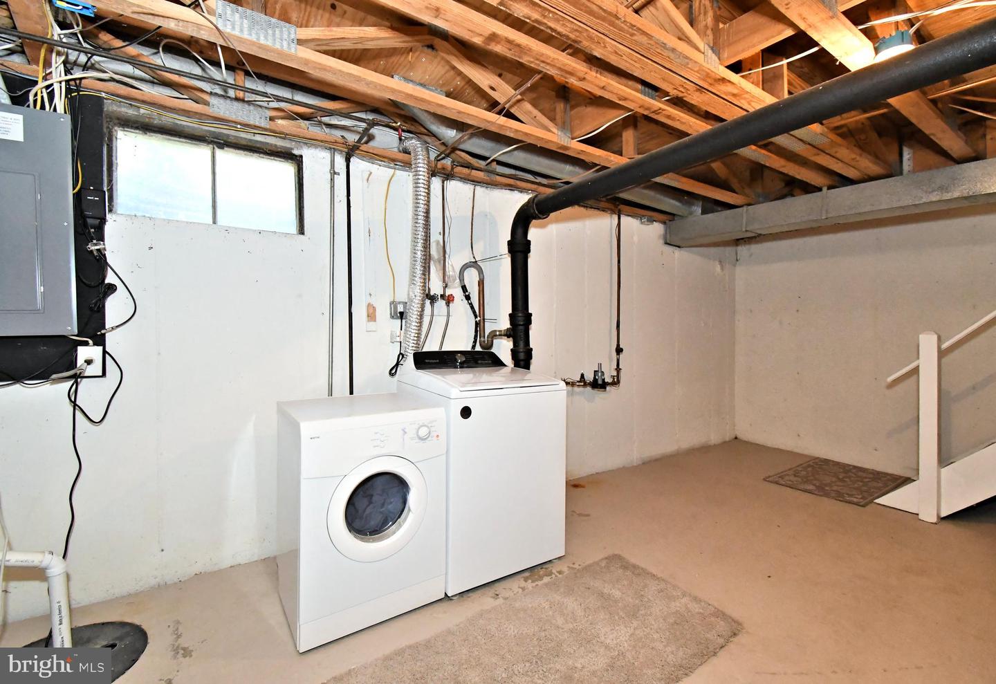 2489 Hillendale Dr Property Photo 45