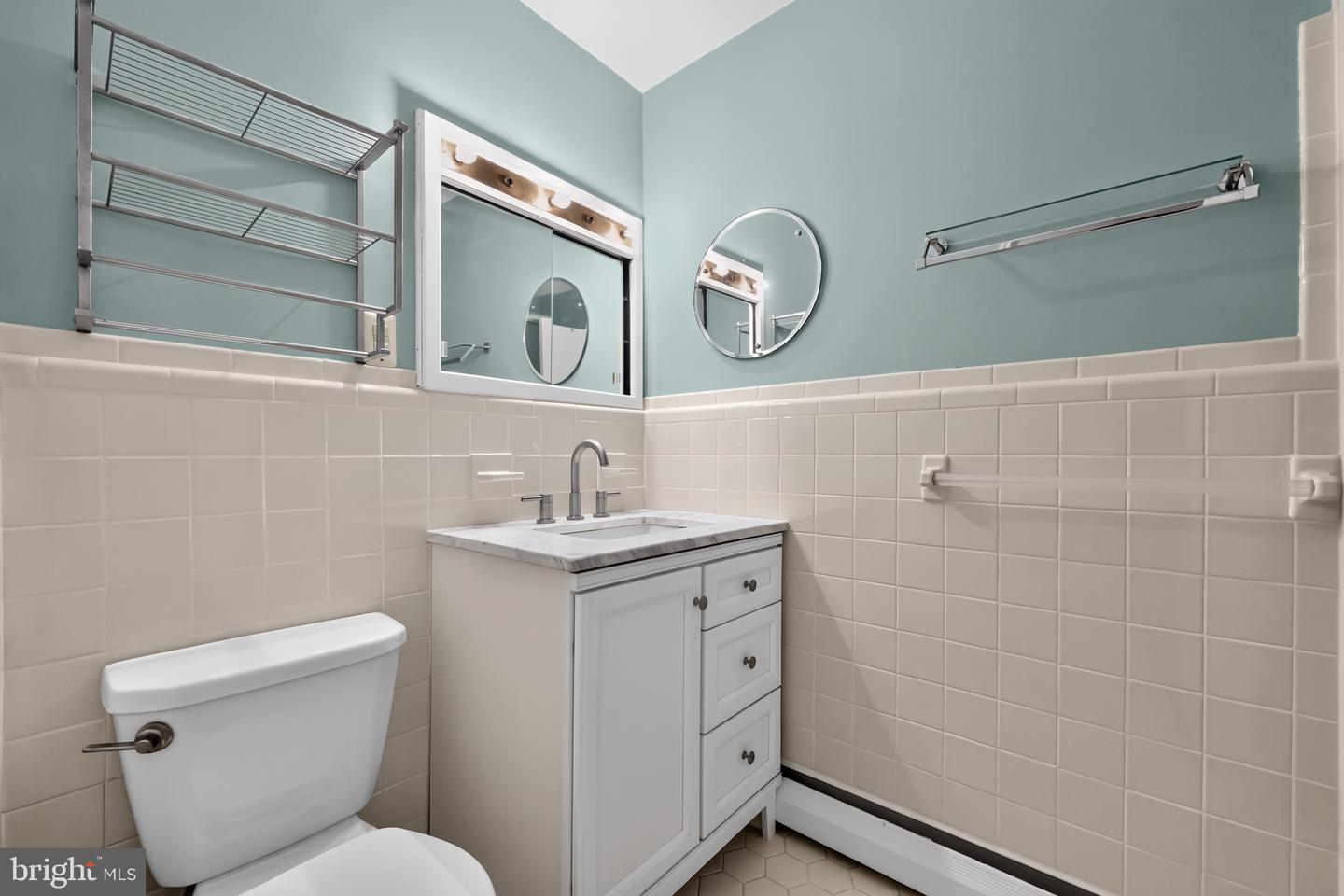383 Lakeside Rd #205 Property Photo 10