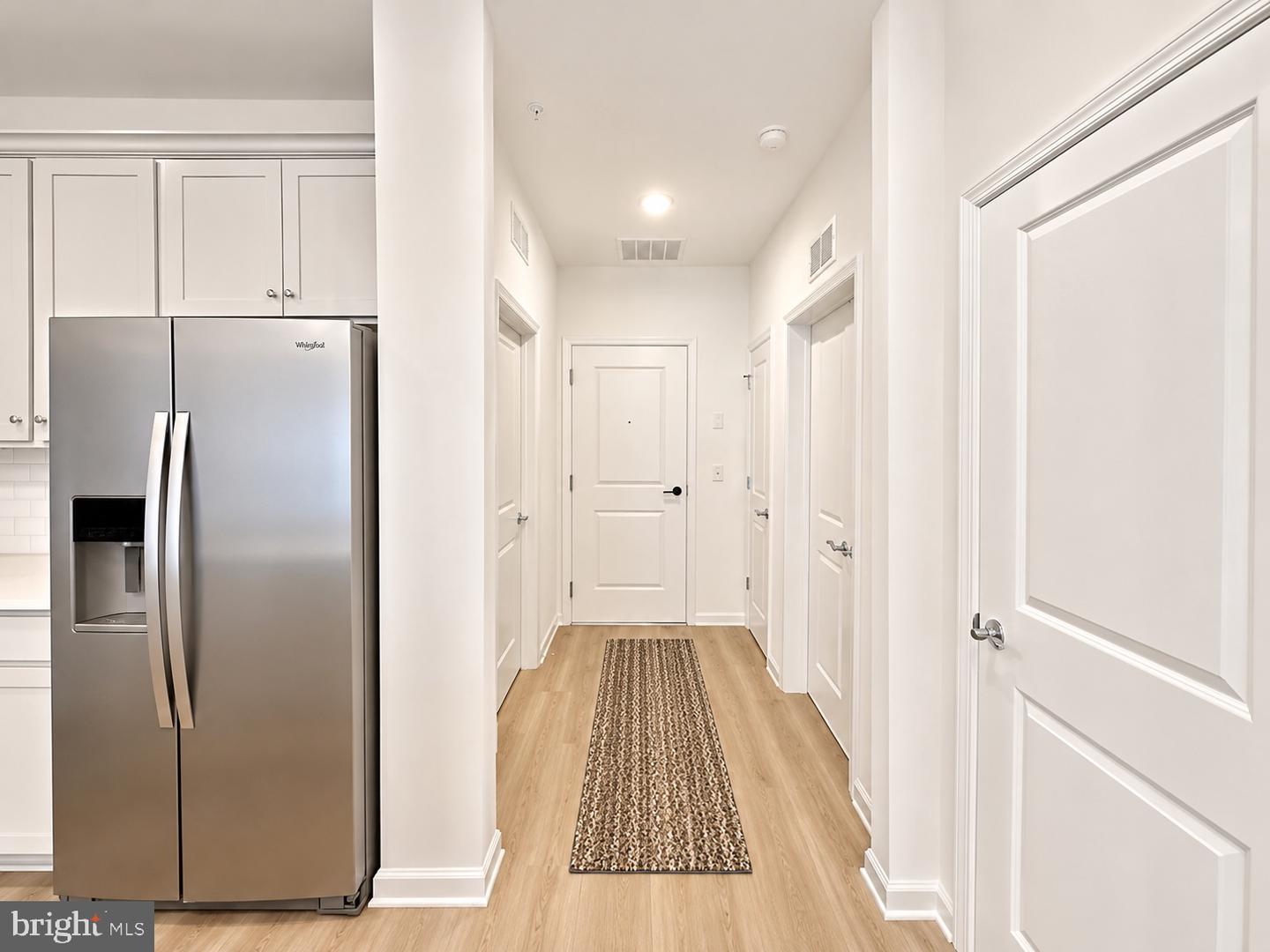 421 Washington St #1103 Property Photo 7