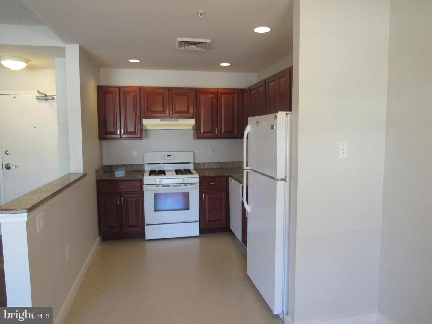 1600 Church Rd #b-211 Property Photo 4