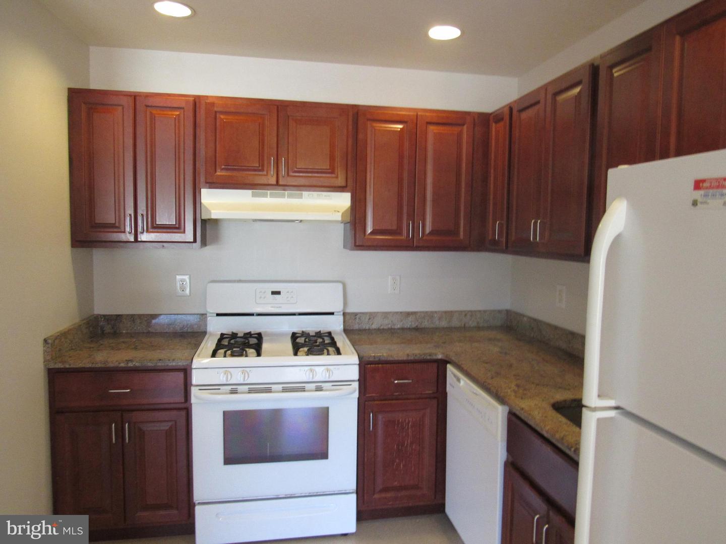 1600 Church Rd #b-211 Property Photo 6