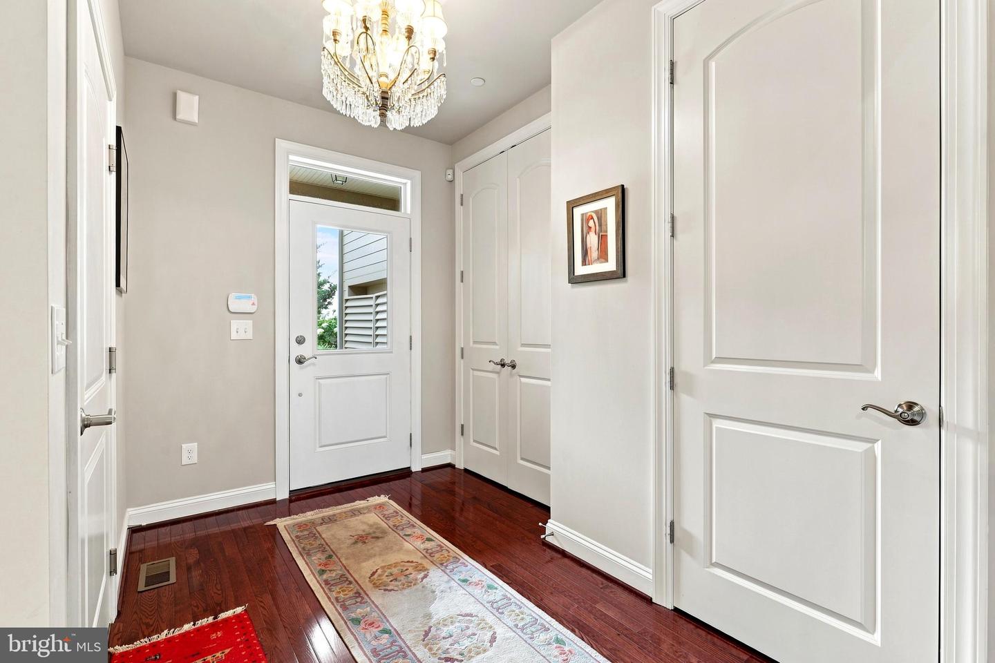 305 Whitemarsh Dr Property Photo 2