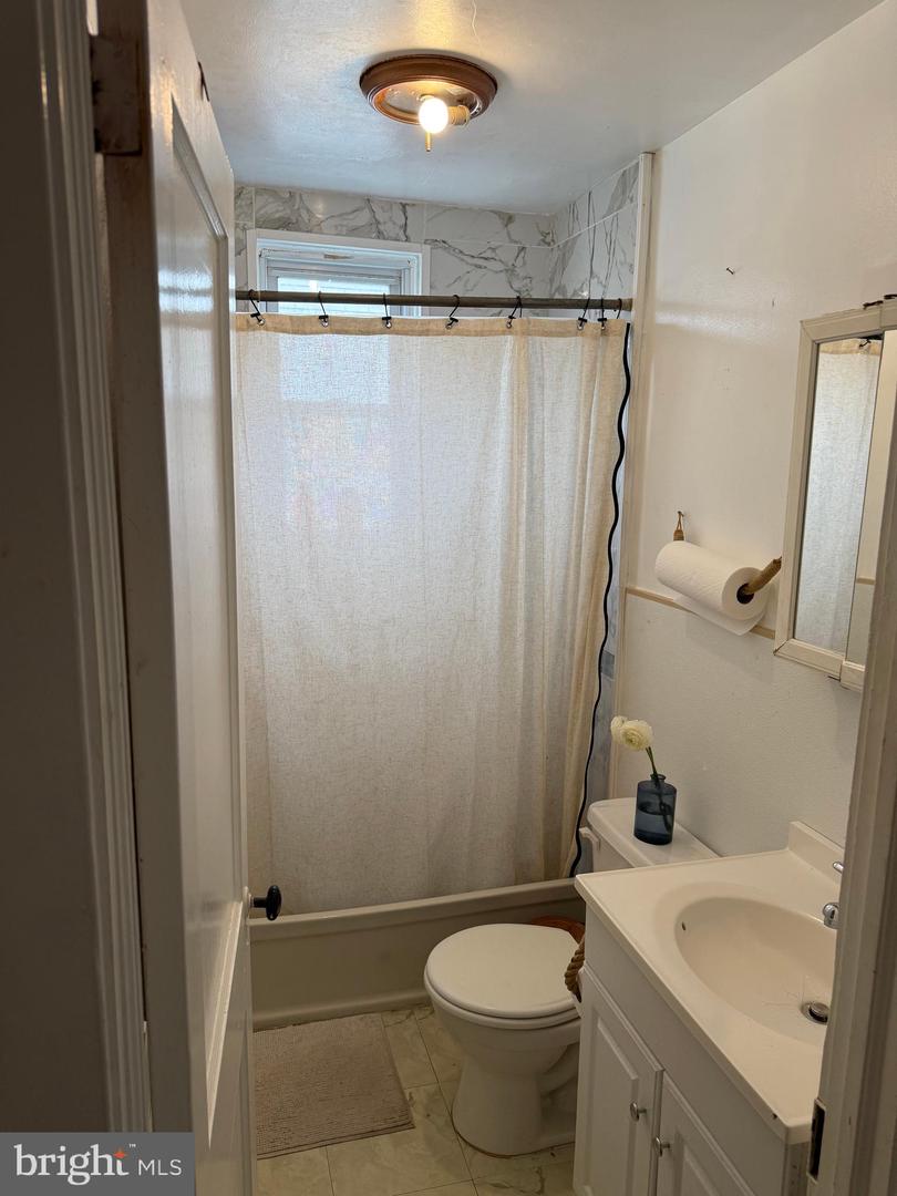 1504 Willow Ave Property Photo 14