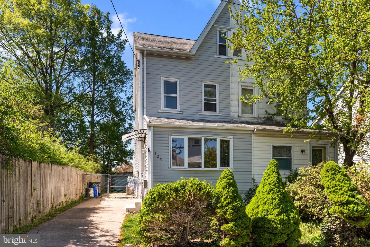 129 BLAKE AVE
