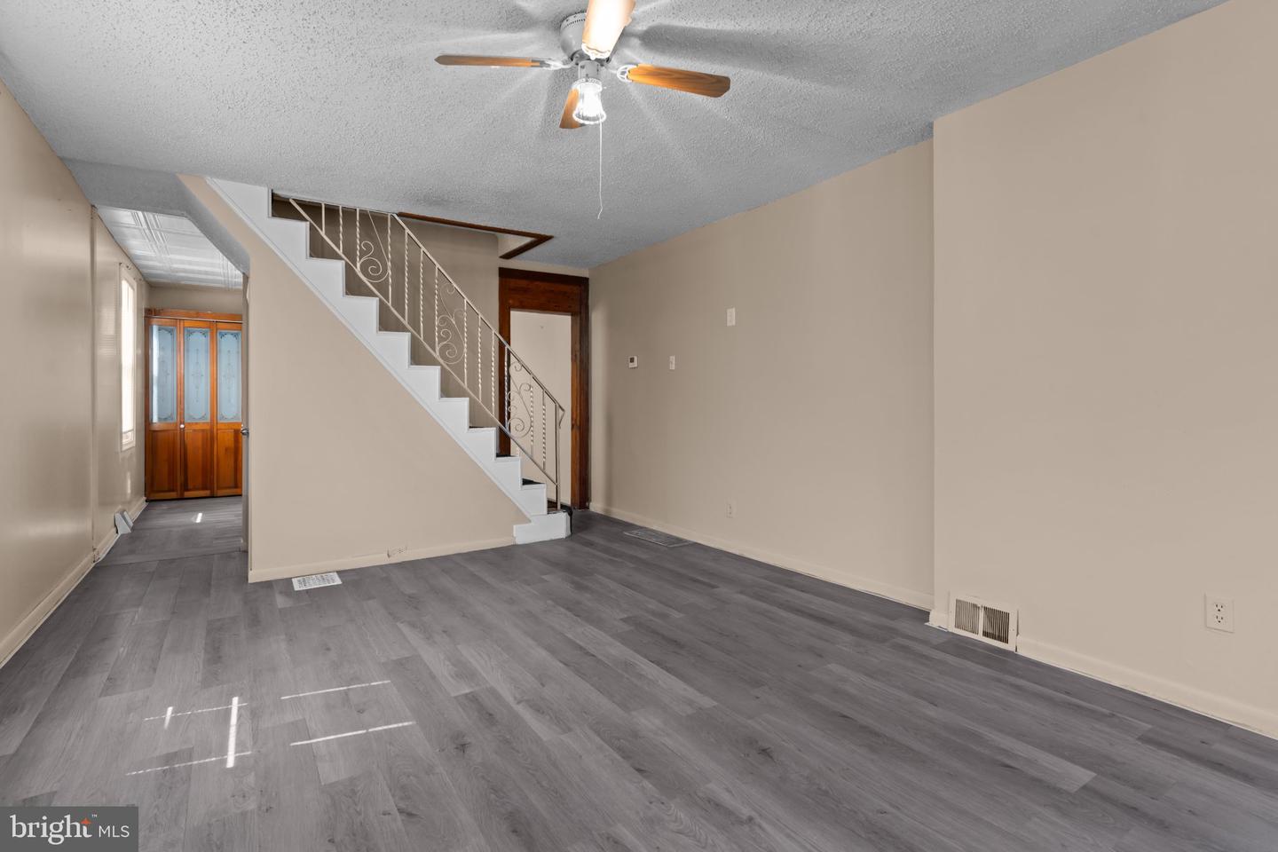 129 Blake Ave Property Photo 3