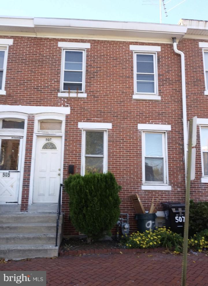 507 NOBLE ST Property Photo 1