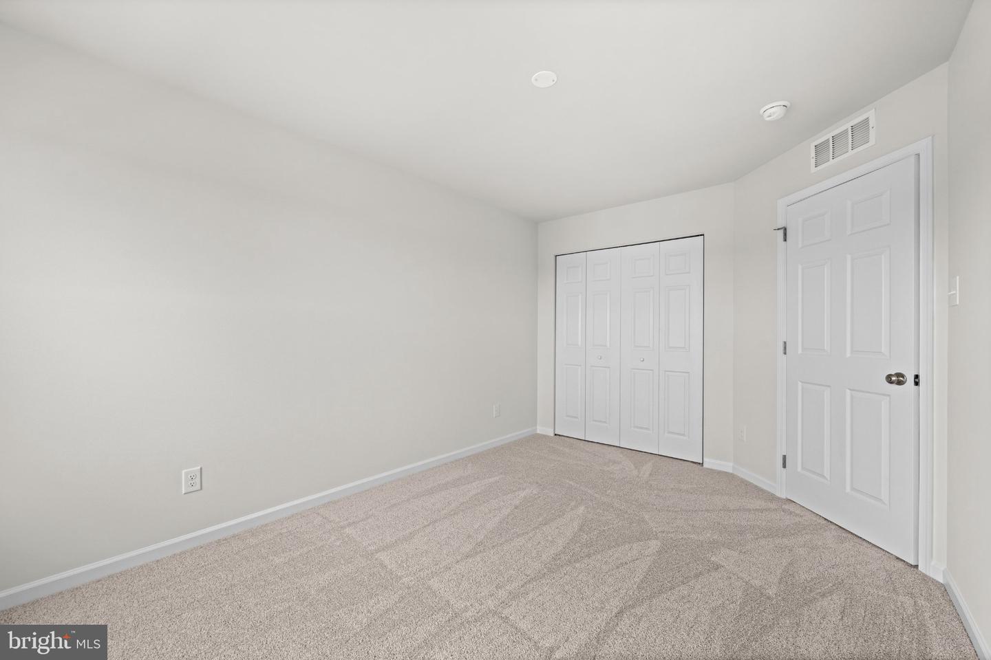 306 East Sawyer Court Property Photo 27