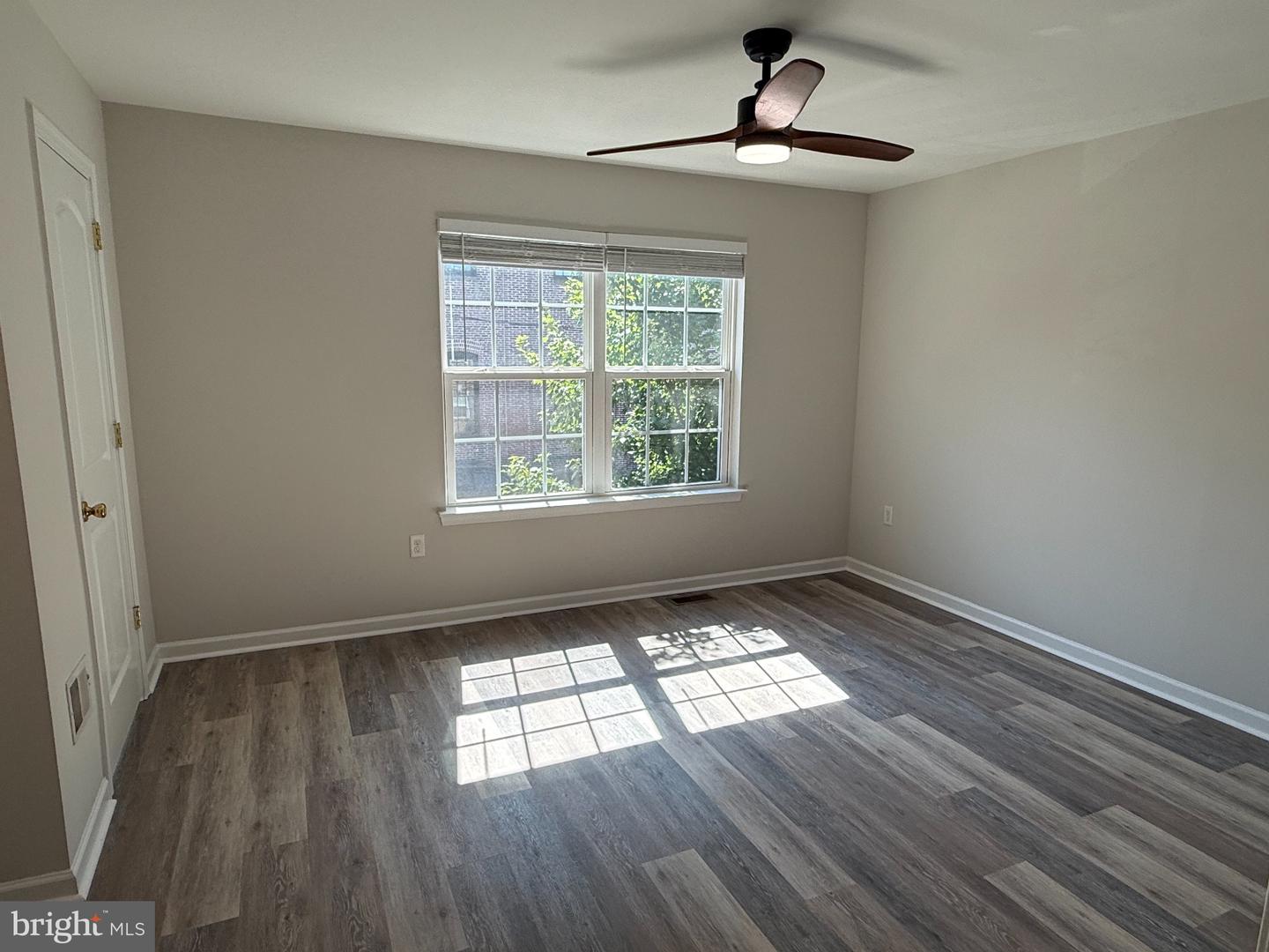 135 S Charlotte St # Property Photo 8