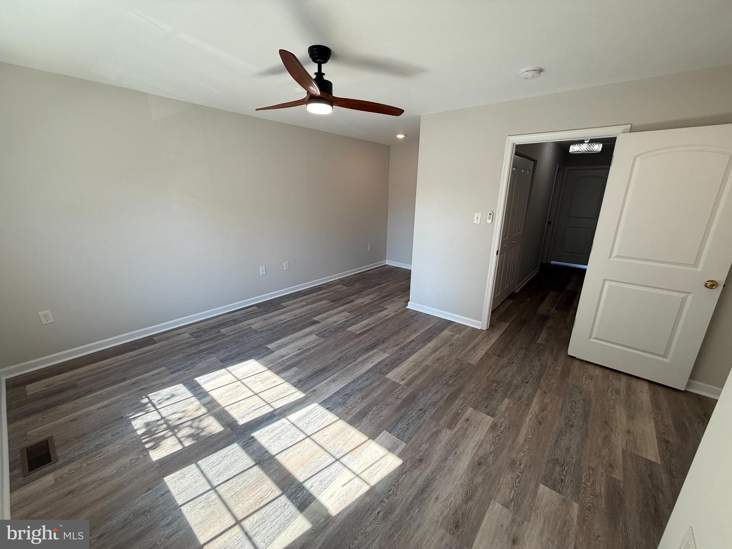 135 S Charlotte St # Property Photo 9