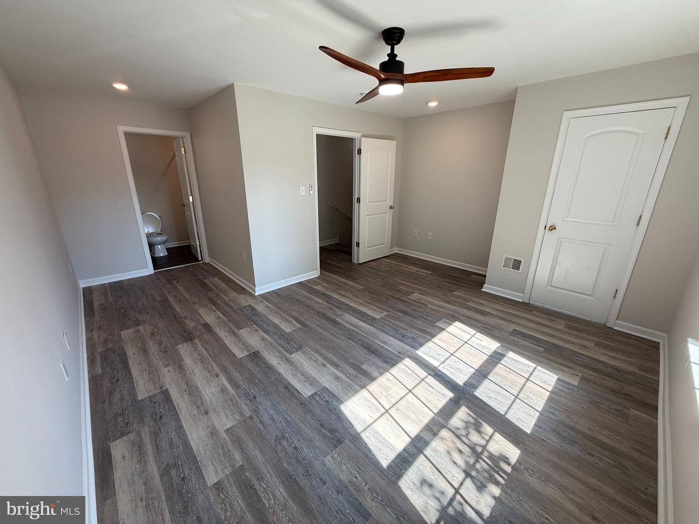 135 S Charlotte St # Property Photo 10