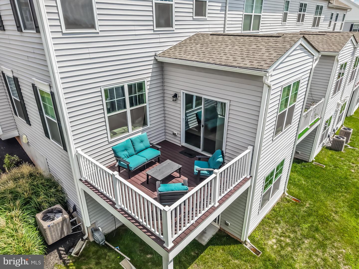104 Larrabee Way Property Photo 41