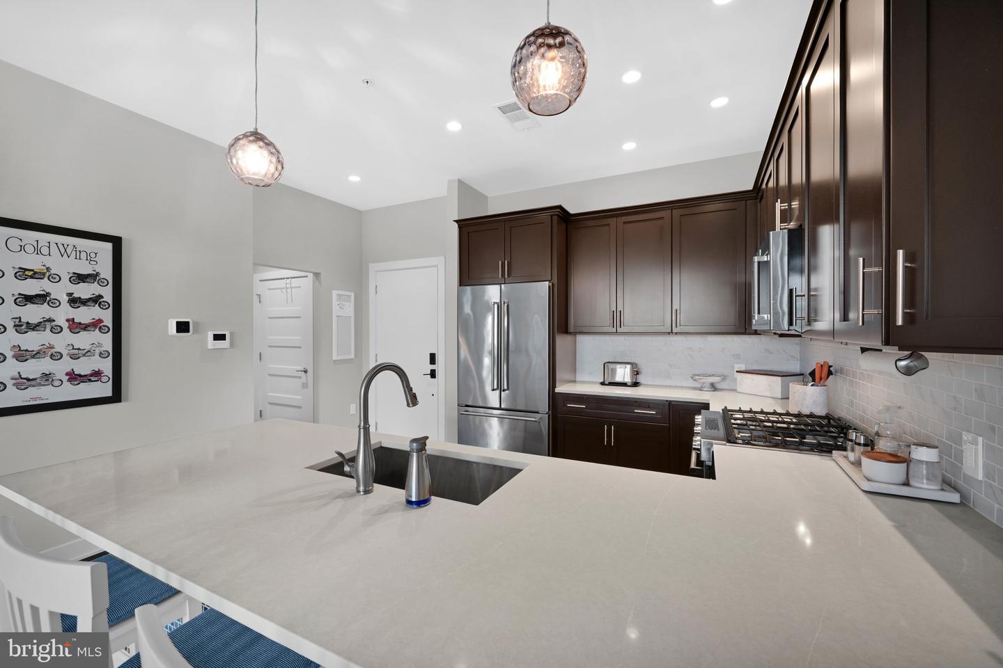 575 S Goddard Blvd #514 Property Photo 10