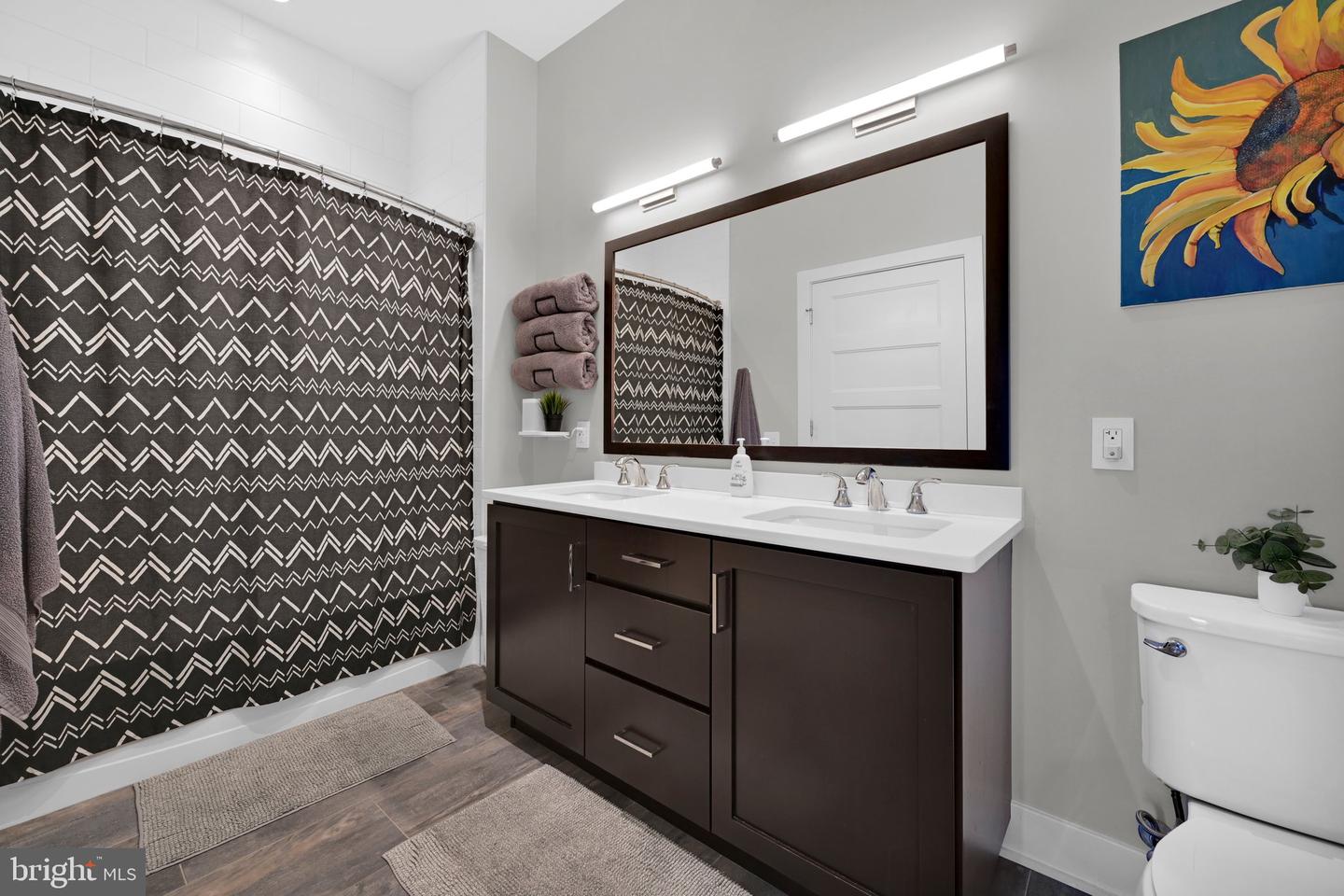 575 S Goddard Blvd #514 Property Photo 16