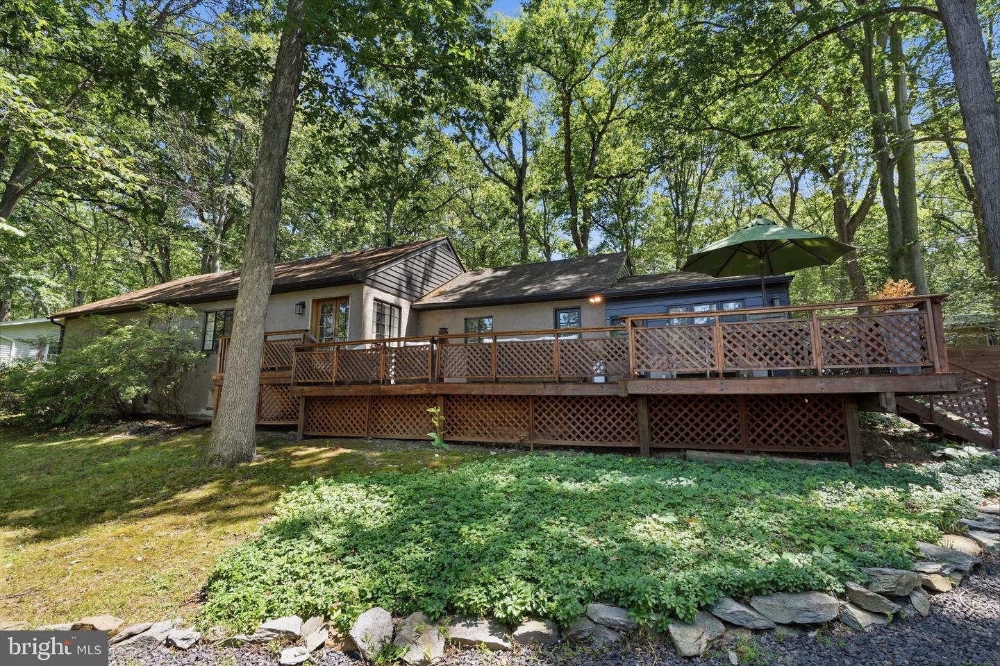 2030 Willow Brook Dr Property Photo 3