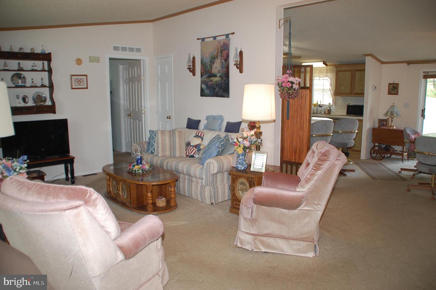 411 Westbury Dr Property Photo 6