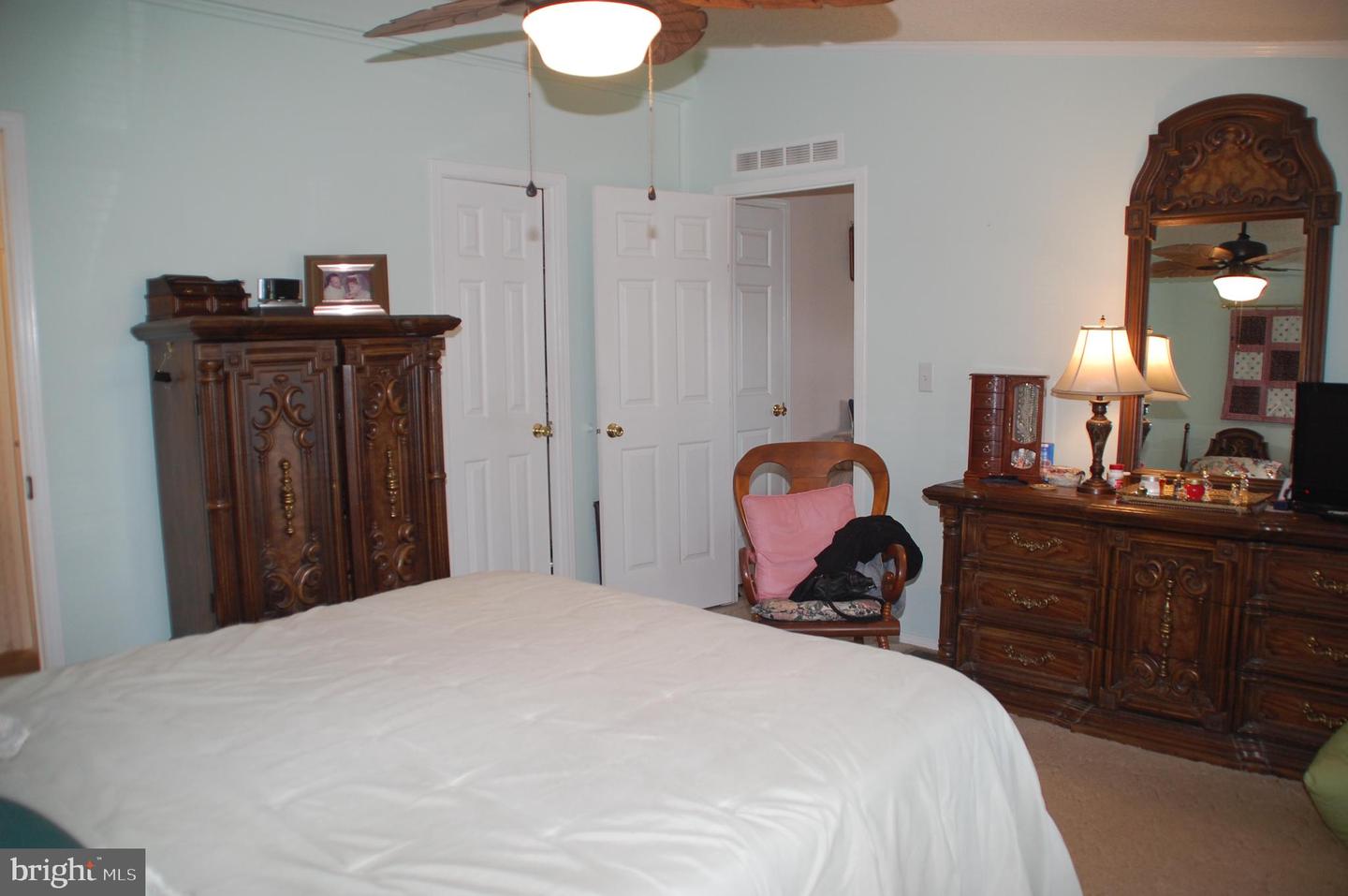 411 Westbury Dr Property Photo 21