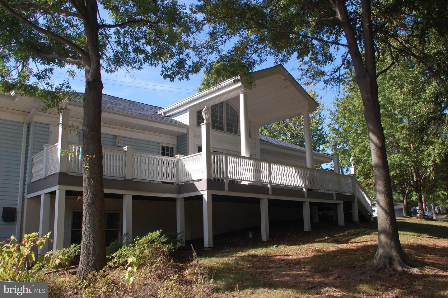 411 Westbury Dr Property Photo 46