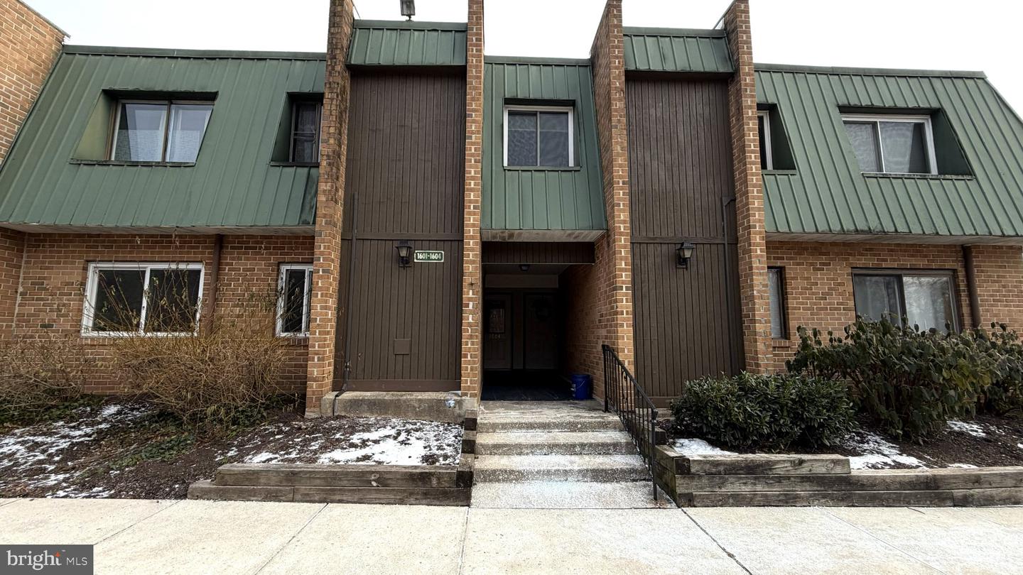 1603 Meadowview Ln #1603 Property Photo 3