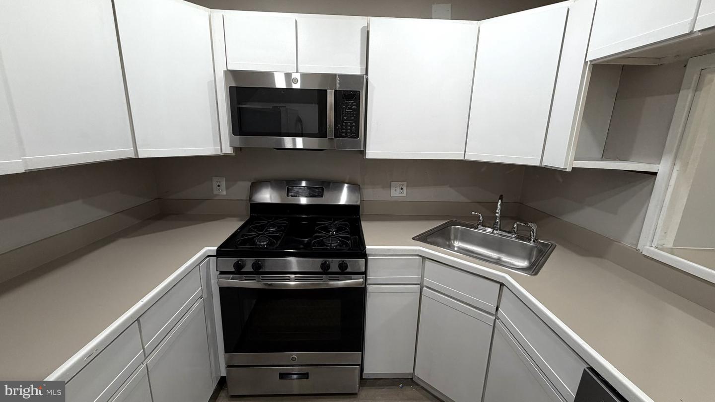 1603 Meadowview Ln #1603 Property Photo 6