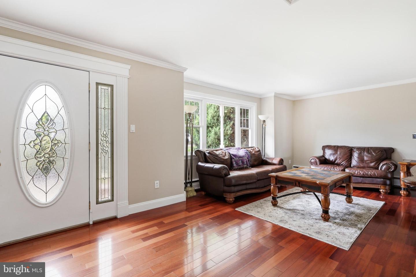 510 Long Lane Property Photo 4
