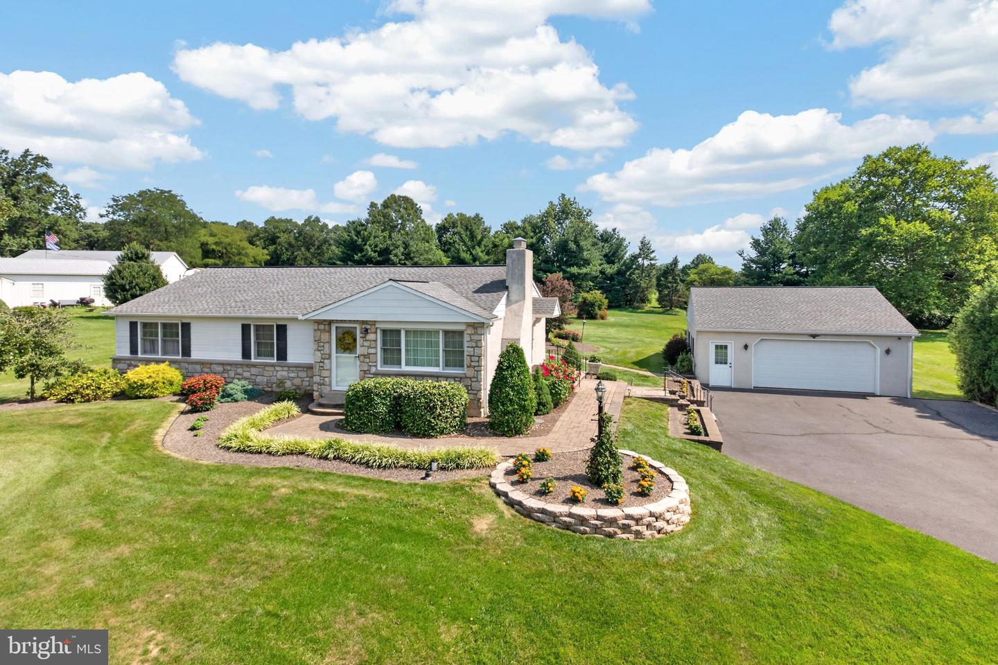 443 Allentown Rd Property Photo 3
