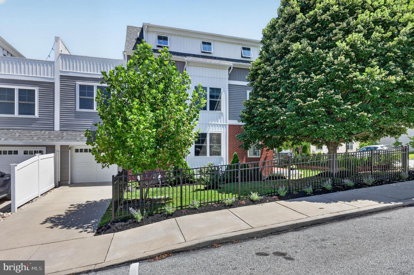 549 Bush St #a Property Photo 7