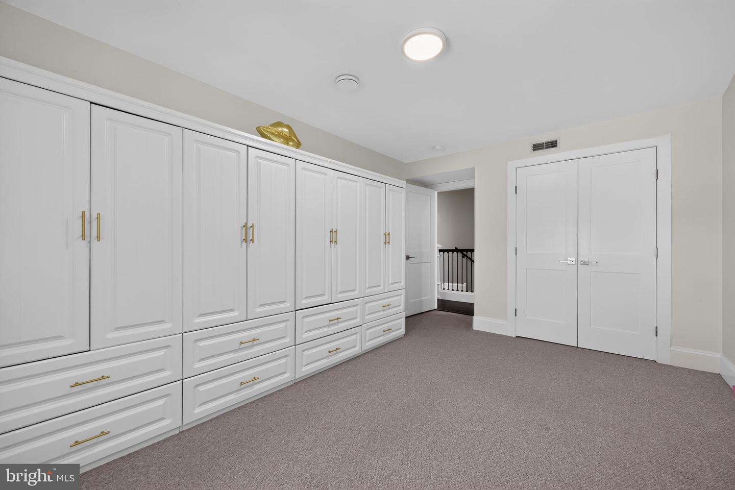 549 Bush St #a Property Photo 19